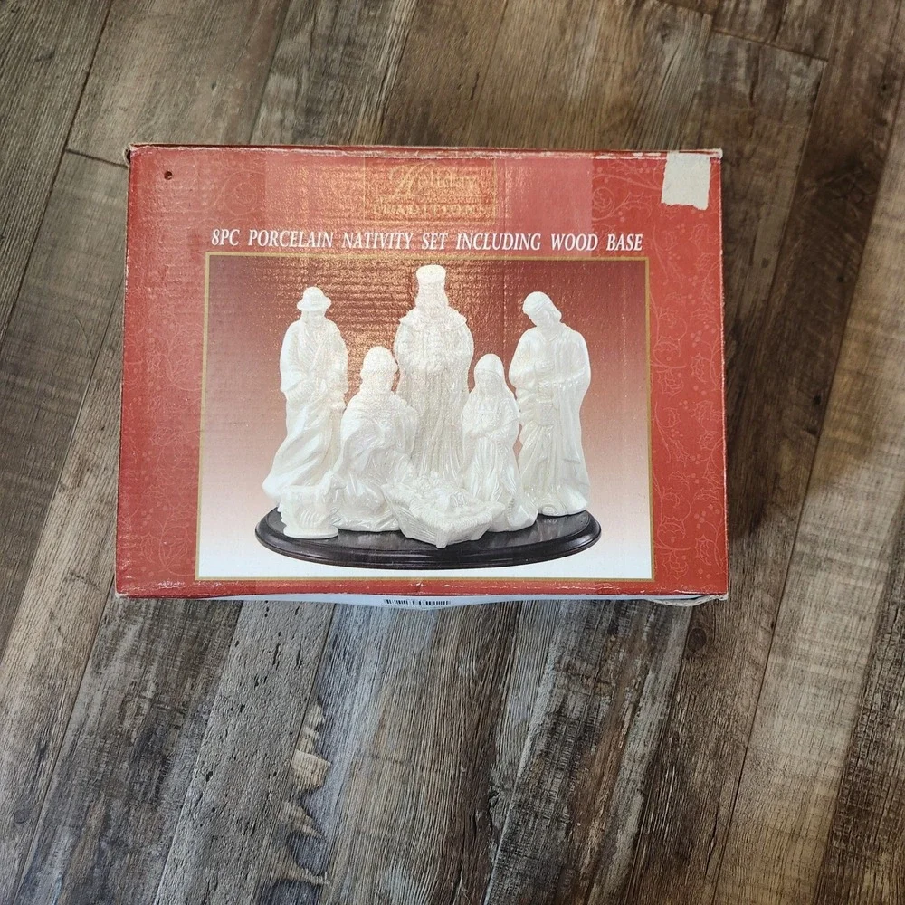 Holiday Traditions 8pc Porcelain Nativity Set‎ Iridescent Pearl Finish Wood Base